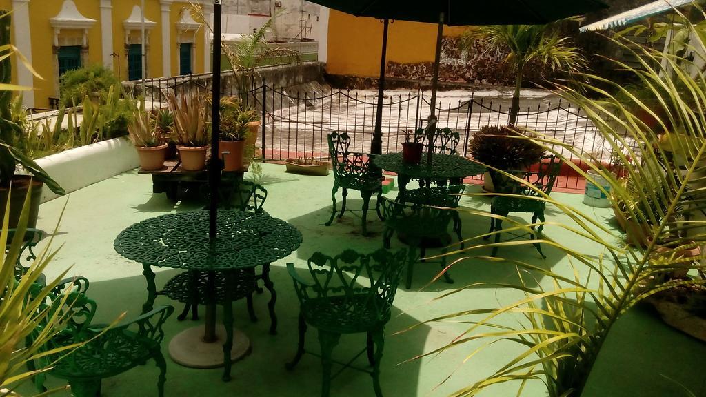 Hotel Y Hostal Casa Risueno Campeche Quarto foto