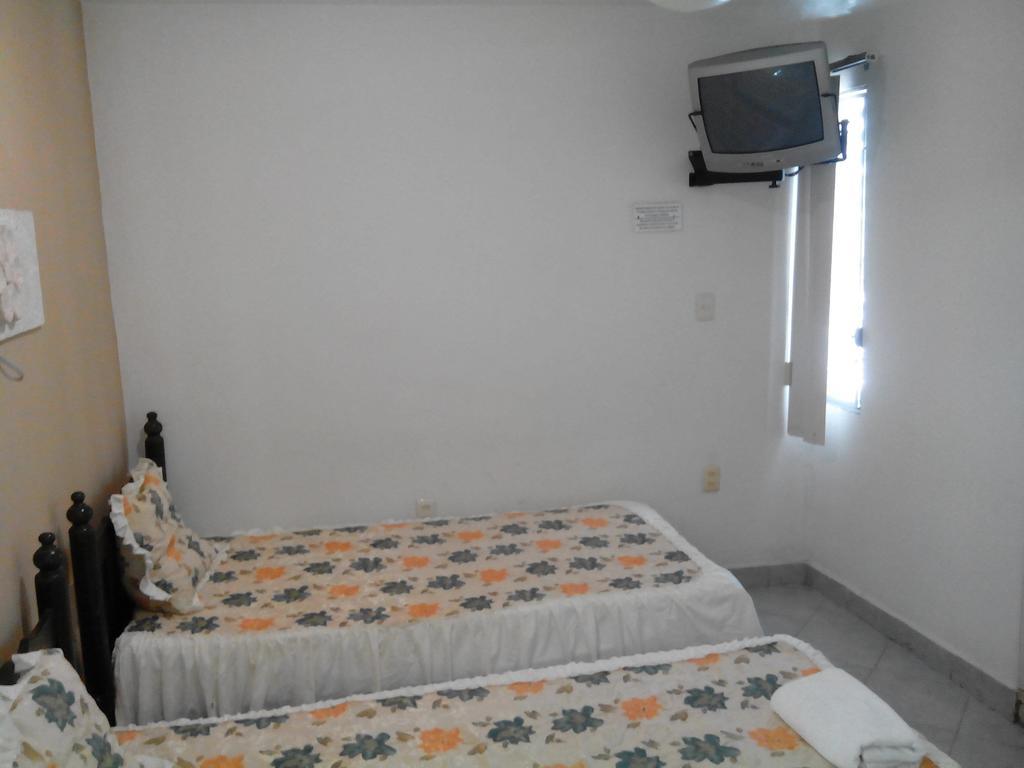 Hotel Y Hostal Casa Risueno Campeche Quarto foto